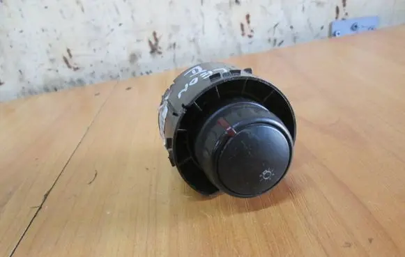 Seat Leon (1P) Light switch 1P1941431R