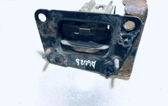 Citroen C3 Engine mount bracket 9641949580