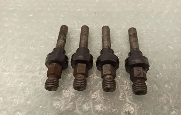 Mercedes-Benz E W123 Fuel injectors set 0437502010
