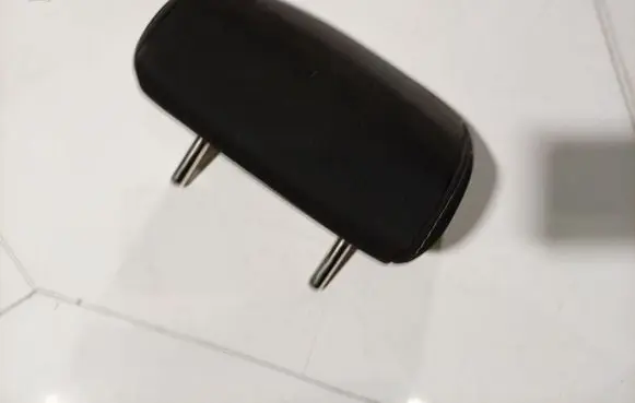 Mazda 6 Front seat headrest 