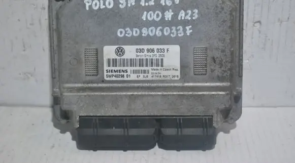 Volkswagen Polo Engine control unit/module 03D906033F
