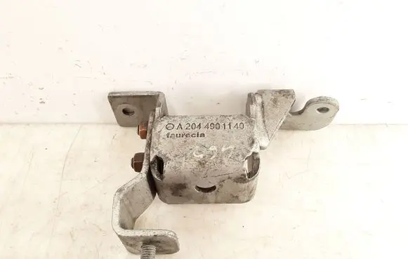 Mercedes-Benz C W204 Other engine bay part A2044901140