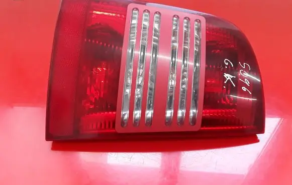 Skoda Octavia Mk1 (1U) Rear/tail lights 1U9945095B 1U9945111B