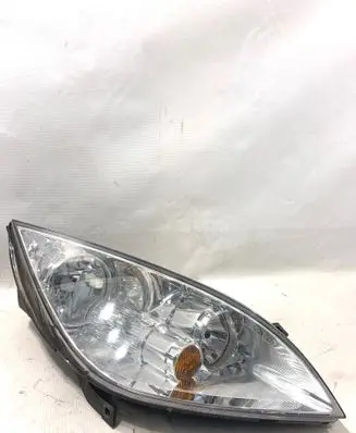 Mitsubishi Colt Headlight/headlamp MR957354 0301208202