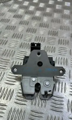 Volvo S60 Tailgate/trunk/boot lock/catch/latch 31335045