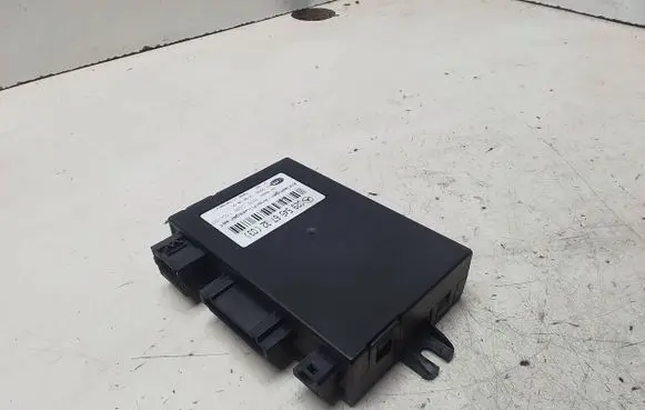 Mercedes-Benz C W203 Tow bar trailer control unit/module 0295456732 5DS00810200