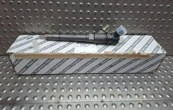 Fuel injector