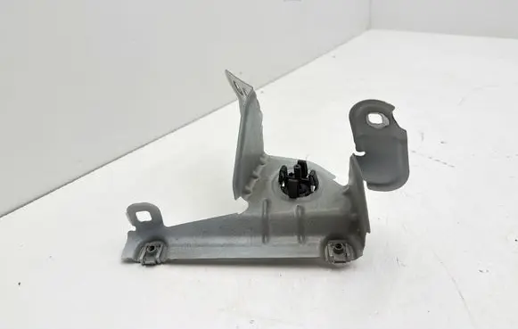 BMW X3 F25 Fender mounting bracket 758061