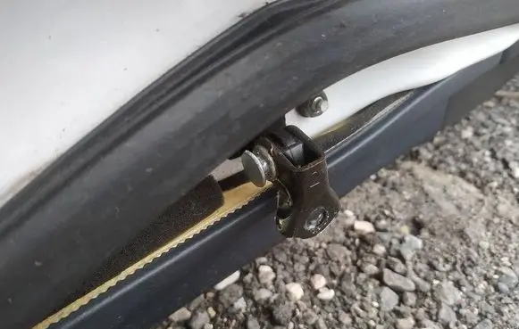 Lexus GS 300 350 430 450H Rear door check strap stopper