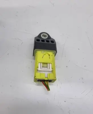 Toyota Yaris Airbag deployment crash/impact sensor 8983102140
