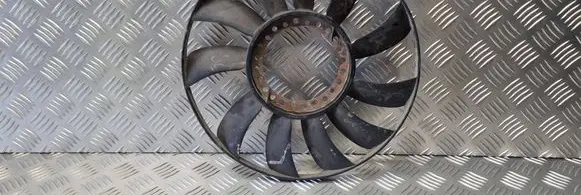 Volkswagen PASSAT B5.5 Fan impeller 058121301B