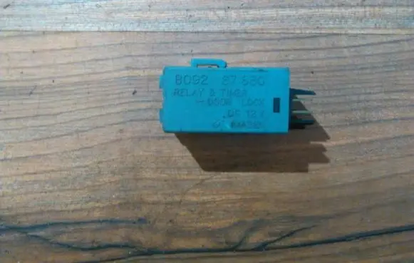Mazda 121 Other relay b09267830