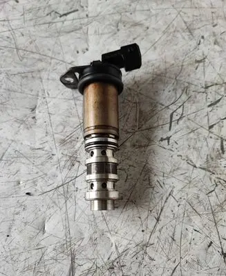 BMW 5 F10 F11 Camshaft vanos timing valve 7561265