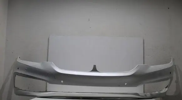 BMW 5 G30 G31 Front bumper 7385336