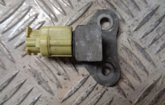 Nissan Note (E12) Airbag deployment crash/impact sensor FC1HJ137167828