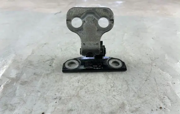 Jaguar XJ X351 Rear door upper hinge