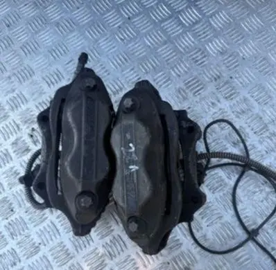 Mercedes-Benz S W221 Front brake caliper 335