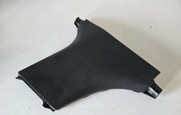 (B) pillar trim (bottom)