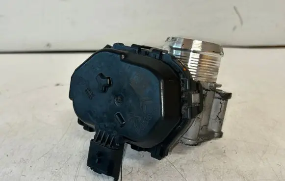 Citroen C4 II Picasso Throttle body valve 9807238580 V29039645 98359L