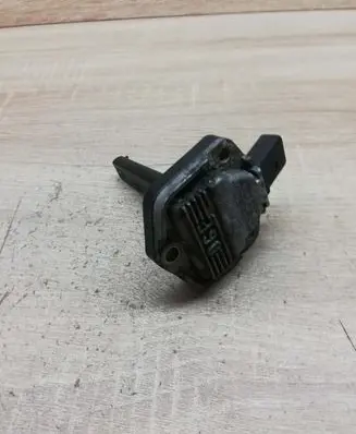 Audi A6 S6 C6 4F Oil level sensor 06E907660 6PR00807905