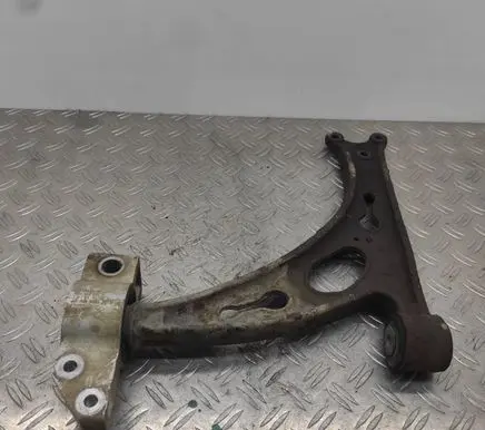 Skoda Octavia Mk2 (1Z) Front lower control arm/wishbone 1K0407153N VMM001