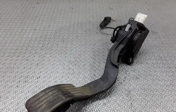 Citroen C4 I Accelerator throttle pedal 0280755001