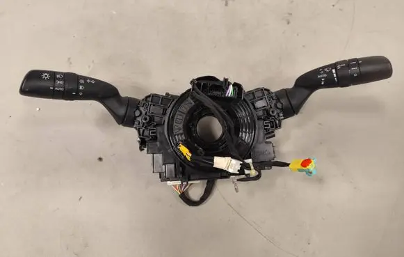 Toyota Yaris XP210 Wiper switch 89245K0020