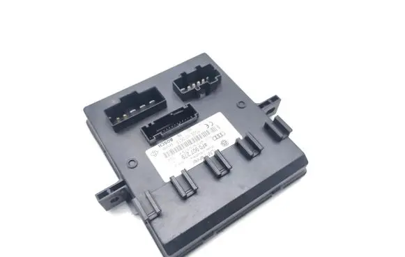 Audi Q7 4L Comfort/convenience module 4F0907279 F005V00619