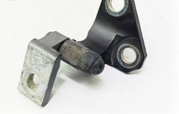 Volkswagen PASSAT B6 Front door upper hinge 