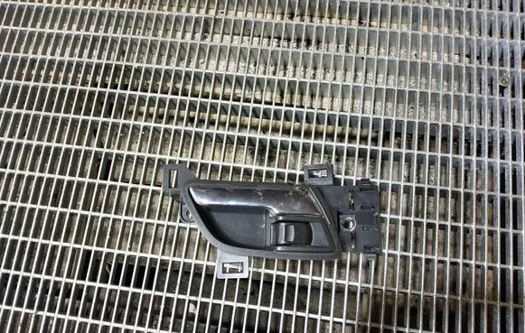 Honda Odyssey Front door interior handle