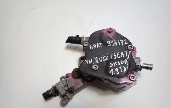 Audi A4 S4 B5 8D Vacuum pump 913472