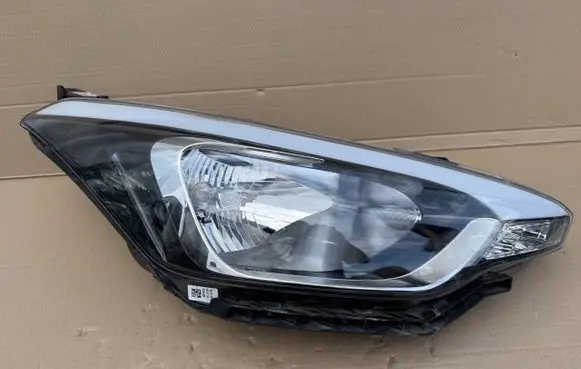 Hyundai i20 (GB IB) Headlight/headlamp 92102