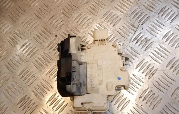Audi A6 S6 C6 4F Rear door lock 4F0839015A 39165