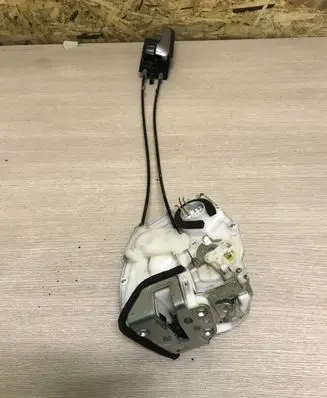Suzuki SX4 Rear door lock