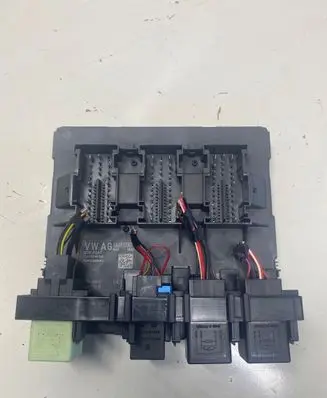 Volkswagen PASSAT B7 Comfort/convenience module 3AA937087A S0452 VK50231
