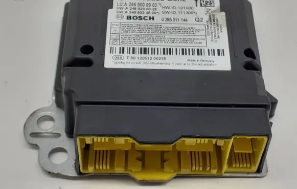Mercedes-Benz B W246 W242 Airbag control unit/module A2469000903 A2468200026
