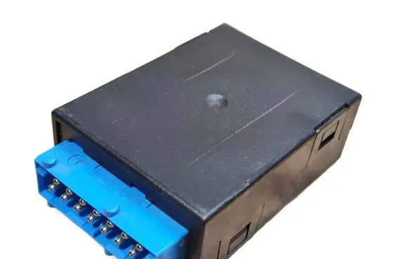 BMW 3 E36 Window wiper relay 61358359031