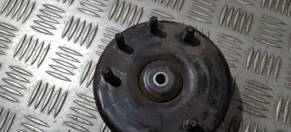 Honda Accord Coil spring mount 