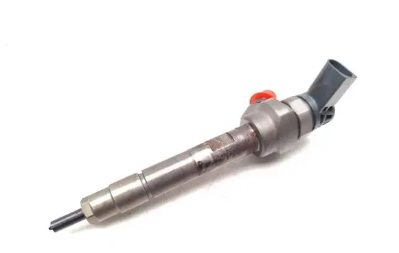 BMW 3 E90 E91 Fuel injector 7810702 0445110382
