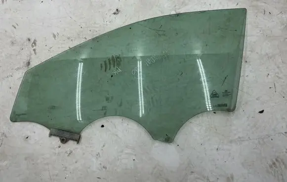 Hyundai i30 Front door window glass four-door 43R001167