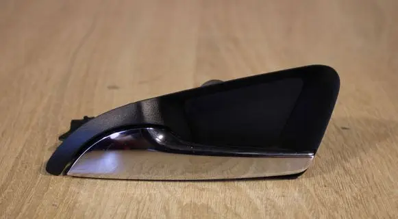Front fender indicator light
