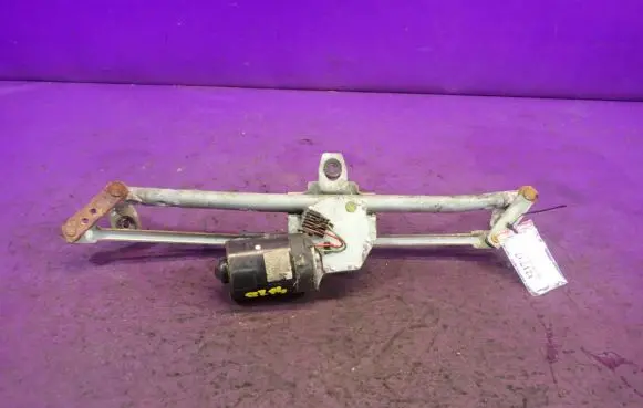 Front wiper linkage and motor