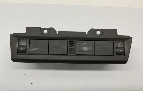Ford Focus Windscreen/window heater switch 4M5113D734AC