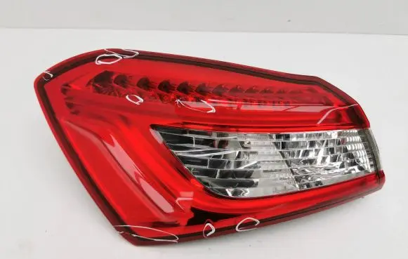 Maserati Ghibli Rear/tail lights 06700084820 06700084830