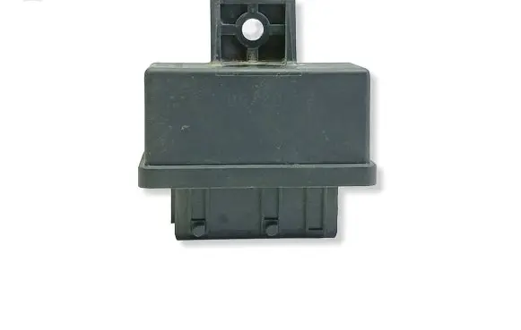 Peugeot 406 Fuel pump relay 240107