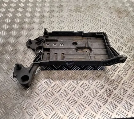 Seat Leon (5F) Battery bracket 