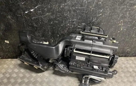 Audi A5 8T 8F Interior heater climate box assembly housing 8W1820001