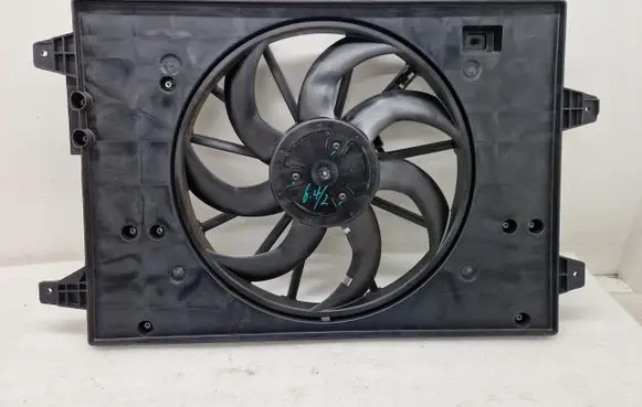 Volvo EX30 Electric radiator cooling fan