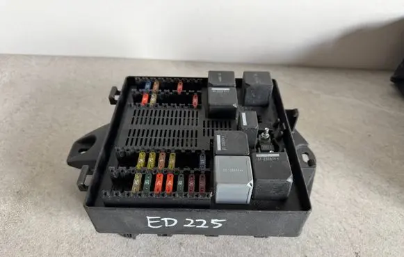 Jaguar XJ X351 Fuse box set DW9314A073AB-ED225