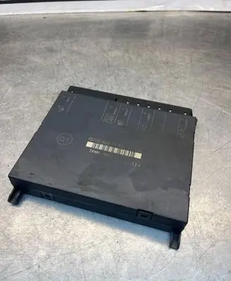 Mercedes-Benz S W220 Seat control module 2208201385